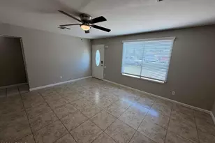 5318 W Windsor Ave, Phoenix, AZ 85035 - Photo 2