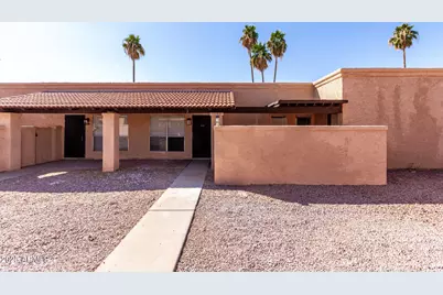 615 N Arrowhead Drive #Apt 3, Chandler, AZ 85224 - Photo 1