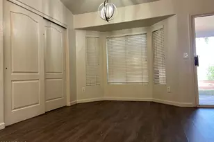 910 S Paradise Dr, Gilbert, AZ 85233 - Photo 4