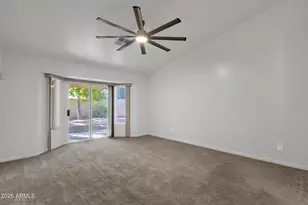 910 S Paradise Dr, Gilbert, AZ 85233 - Photo 28