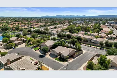910 S Paradise Drive, Gilbert, AZ 85233 - Photo 50
