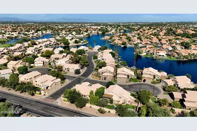 910 S Paradise Drive, Gilbert, AZ 85233 - Photo 56