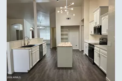 910 S Paradise Drive, Gilbert, AZ 85233 - Photo 6