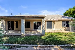 910 S Paradise Dr, Gilbert, AZ 85233 - Photo 44