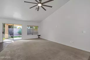 910 S Paradise Dr, Gilbert, AZ 85233 - Photo 14