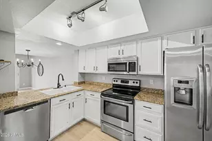 815 E Grovers Ave, Phoenix, AZ 85022 - Photo 16