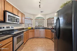 2956 E Shady Spring Trail, Phoenix, AZ 85024 - Photo 12