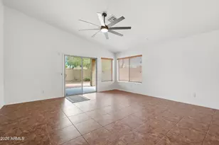 2956 E Shady Spring Trail, Phoenix, AZ 85024 - Photo 2