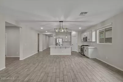 12826 W Tuckey Lane, Glendale, AZ 85307 - Photo 10