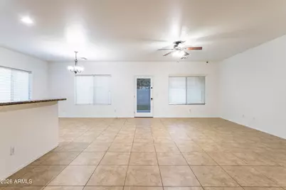 12175 W Locust Lane, Avondale, AZ 85323 - Photo 8
