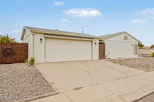 9752 E Empress Ave, Mesa, AZ 85208 - Photo 4