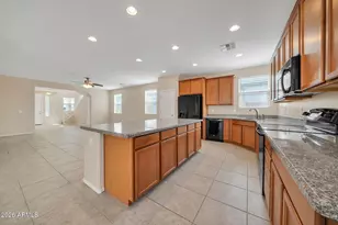 15623 W Poinsettia Dr, Surprise, AZ 85379 - Photo 20