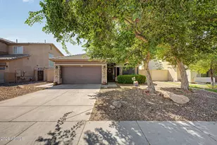 3645 S Joshua Tree Ln, Gilbert, AZ 85297 - Photo 1
