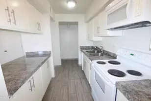 7610 N 61st Ave, Glendale, AZ 85301 - Photo 14