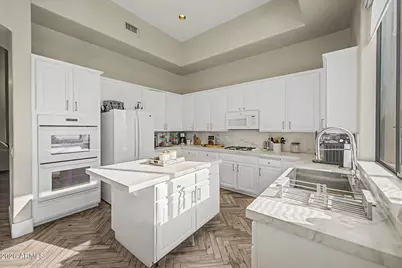 22852 N 52nd Street, Phoenix, AZ 85054 - Photo 14