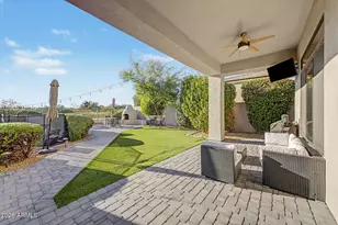 22852 N 52nd St, Phoenix, AZ 85054 - Photo 40