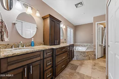 20004 N 98th Lane, Peoria, AZ 85382 - Photo 14