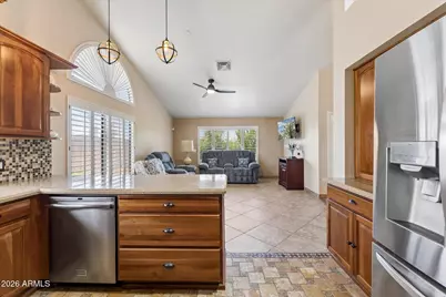 20004 N 98th Lane, Peoria, AZ 85382 - Photo 10