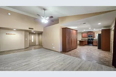 8002 W Maryland Avenue, Glendale, AZ 85303 - Photo 12