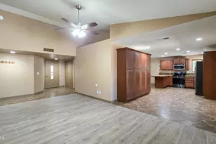 8002 W Maryland Ave, Glendale, AZ 85303 - Photo 12
