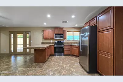 8002 W Maryland Avenue, Glendale, AZ 85303 - Photo 14