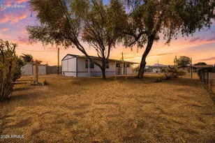 558 S Desert View Dr, Apache Junction, AZ 85120 - Photo 28