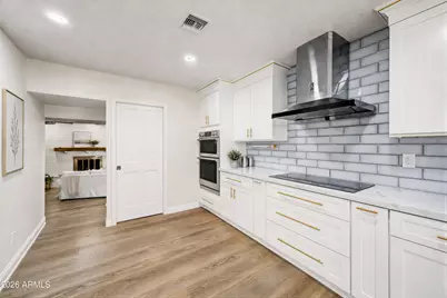 3715 W Paradise Lane, Phoenix, AZ 85053 - Photo 6