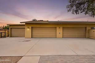 3715 W Paradise Ln, Phoenix, AZ 85053 - Photo 48