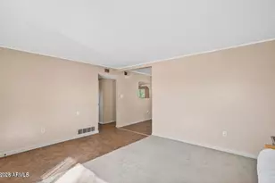 35 W Kayetan Dr, Sierra Vista, AZ 85635 - Photo 8
