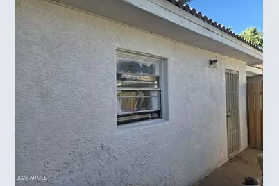 909 N Kadota Avenue #1, Casa Grande, AZ 85122 - Photo 1