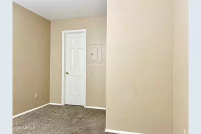 17 E Ruth Avenue #Unit 209, Phoenix, AZ 85020 - Photo 12