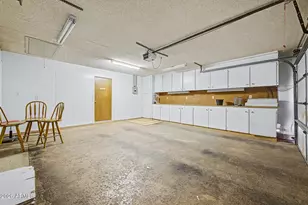 12011 S Tomi Dr, Phoenix, AZ 85044 - Photo 22