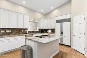 8611 W Foothill Dr, Peoria, AZ 85383 - Photo 22