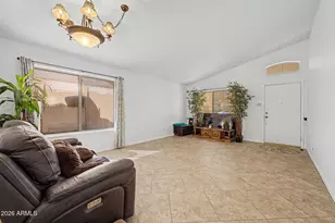 4625 E Lavender Ln, Phoenix, AZ 85044 - Photo 8