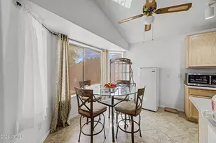 4625 E Lavender Ln, Phoenix, AZ 85044 - Photo 10