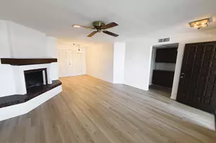 705 E Michelle Dr, Phoenix, AZ 85022 - Photo 4