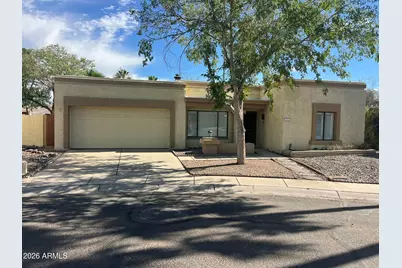 705 E Michelle Drive, Phoenix, AZ 85022 - Photo 2