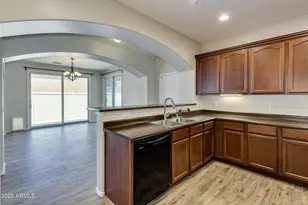28934 N 124th Ave, Peoria, AZ 85383 - Photo 10