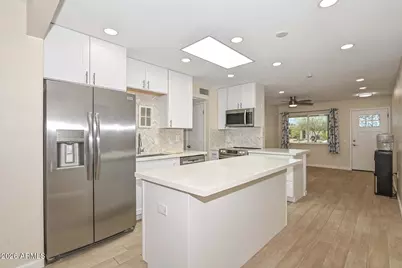 10914 W Manzanita Drive, Sun City, AZ 85373 - Photo 12
