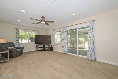 10914 W Manzanita Drive, Sun City, AZ 85373 - Photo 18