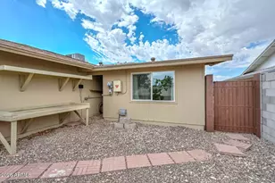 10914 W Manzanita Dr, Sun City, AZ 85373 - Photo 46