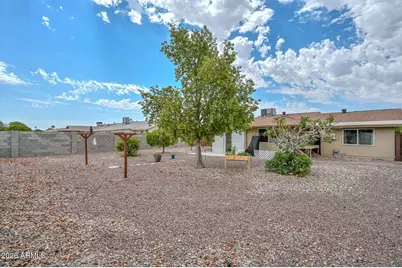 10914 W Manzanita Drive, Sun City, AZ 85373 - Photo 48