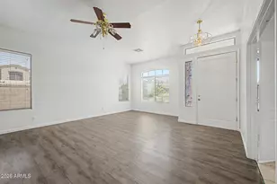 530 S Bahama Dr, Gilbert, AZ 85296 - Photo 6