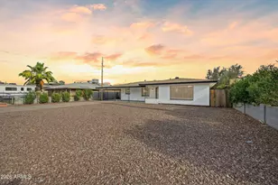 1221 E Elm St, Phoenix, AZ 85014 - Photo 2