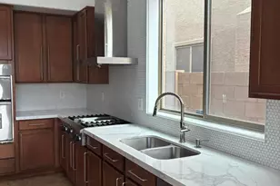 2741 W Redwood Ln, Phoenix, AZ 85045 - Photo 10
