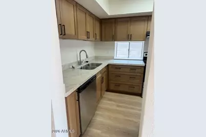 1818 S River Drive, Tempe, AZ 85281 - Photo 4