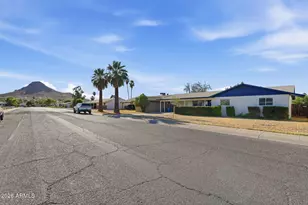 2302 E Nisbet Rd, Phoenix, AZ 85022 - Photo 2