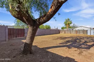2302 E Nisbet Rd, Phoenix, AZ 85022 - Photo 18