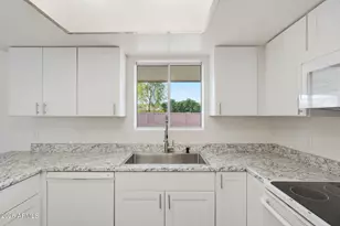 2302 E Nisbet Rd, Phoenix, AZ 85022 - Photo 4