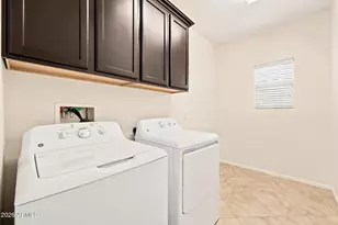 1823 W Fetlock Trail, Phoenix, AZ 85085 - Photo 22